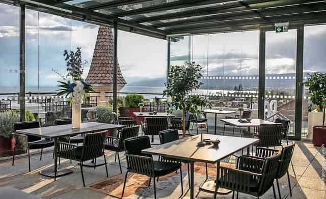 Sky Lounge
