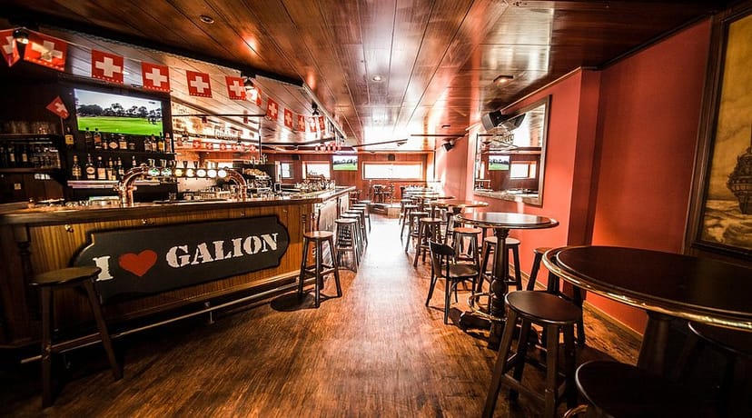 Galion Hotel bar for team happy hours and professional networking events.