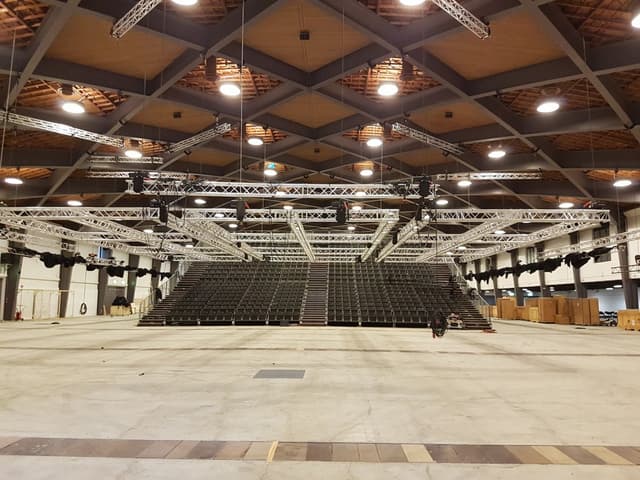 Halle 6-7
