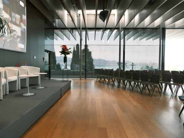 Lausanne Room