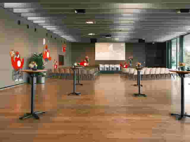 Lausanne Room