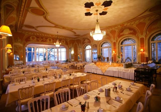 Byron Room