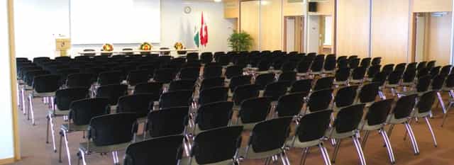 Theater-style banquet hall at Centre Général Guisan for conferences and corporate events.