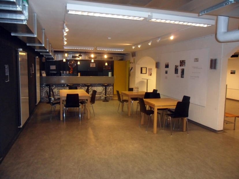 Industrial break-out room at Espace 44 with versatile space for workshops and corporate events.