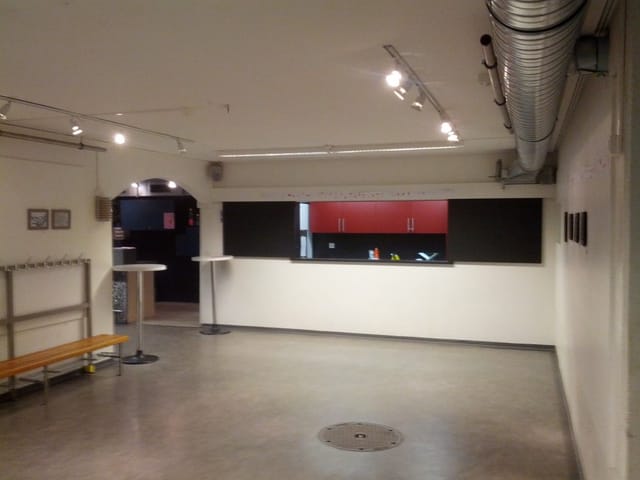 Espace 44 industrial theatre venue with open HVAC, ideal for creative event and gala space rental.