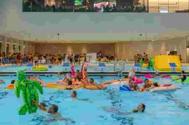 Swimming pool