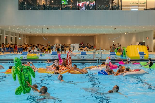 Swimming pool