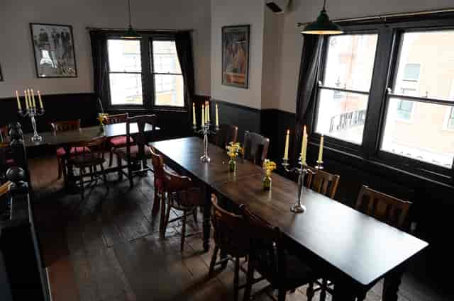 Elegant dining room at The Islington Townhouse, perfect for workshops and private dinners.