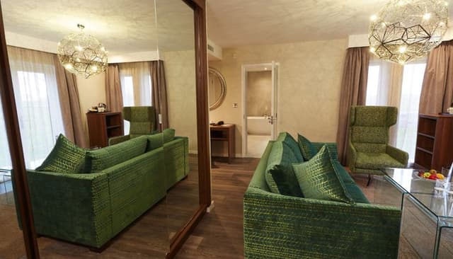 Wychwood Park Hotel