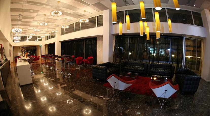 AMAVI Restaurant high-end cocktail reception area for corporate networking events.