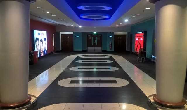 Vue Leeds - The Light