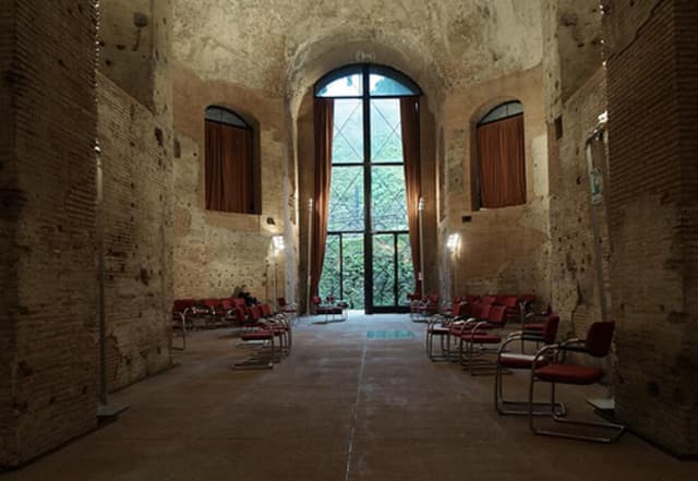 Aula Adrianea