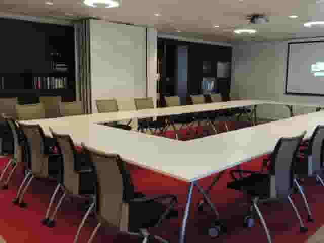 London School of Business - Meeting Room