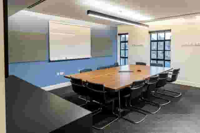 London School of Business - Meeting Room