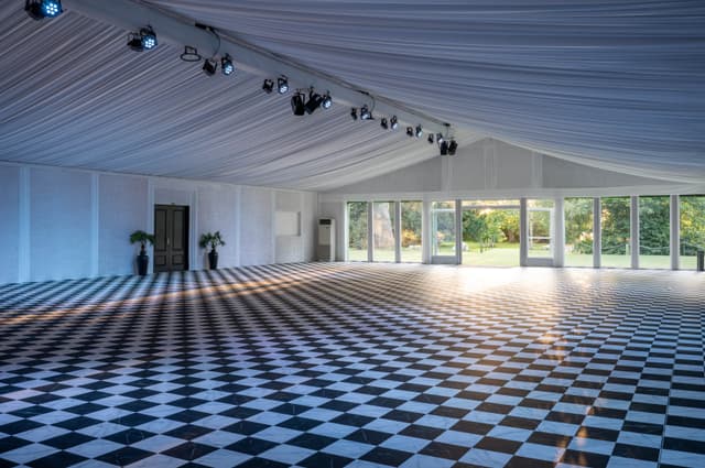 The Clementine, Syon Park