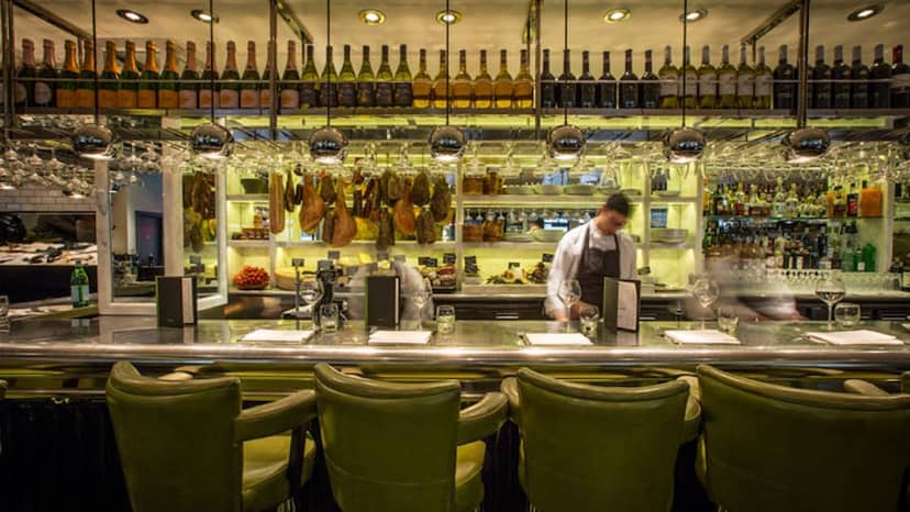 Piccolino Mayfair bar: upscale cocktail venue for corporate receptions and networking events.