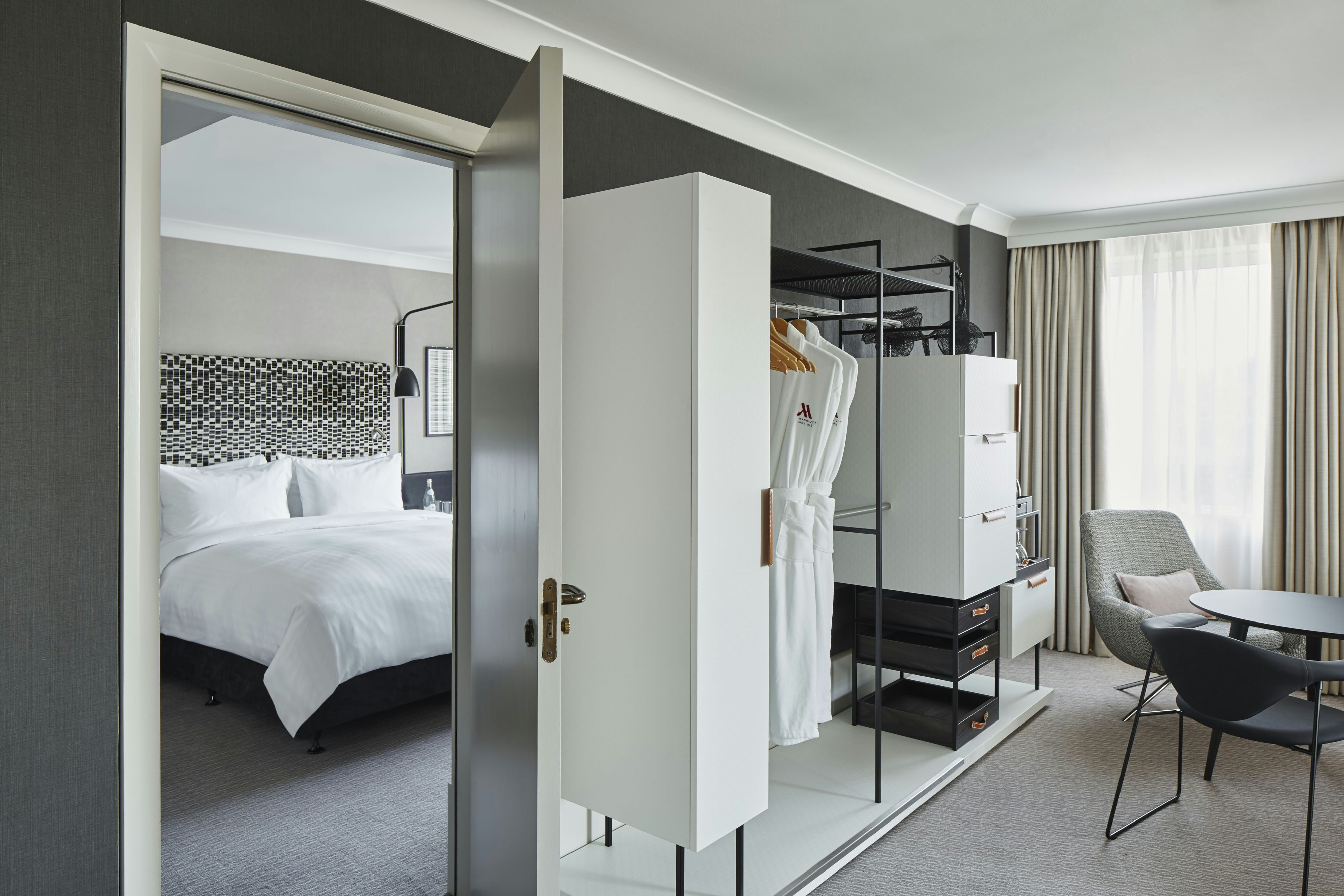 London Marriott Hotel Maida Vale - image 1