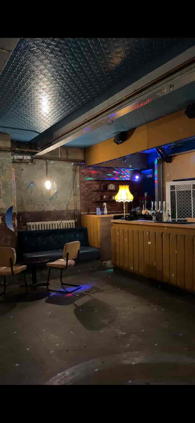Basement Bar in Dalston: Gritty industrial venue for casual networking and happy hour events.