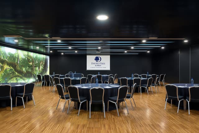 DoubleTree by Hilton Lisbon - Fontana Park