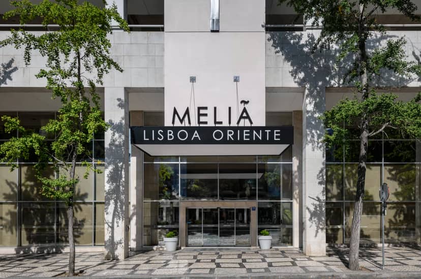 Meliá Lisboa Oriente: Modern, accessible venue for corporate events and business conferences.