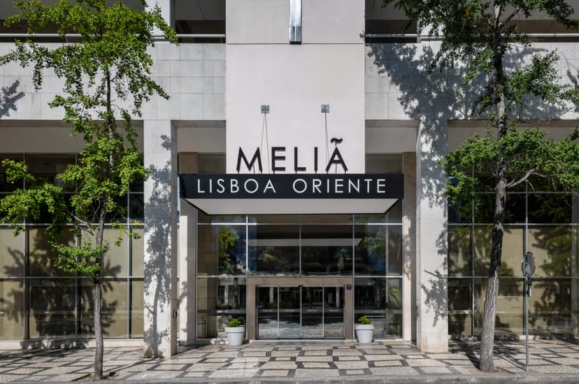 Meliá Lisboa Oriente: Modern, accessible venue for corporate events and business conferences.