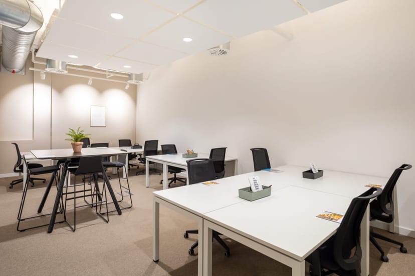 Modular meeting room at Spaces@321 for agile workshops and team planning sessions.