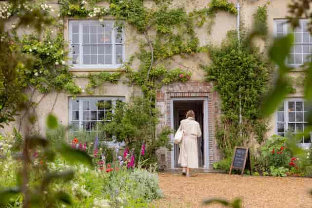Charleston in Firle garden wedding venue with lush landscaping for intimate boutique retreats.