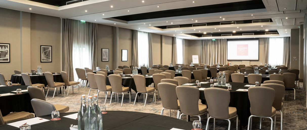 University Suite at Leonardo Royal Hotel Oxford, spacious meeting room for events and conferences. - Banner