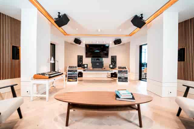 Luxury recording studio in Shoreditch, perfect for podcast production and VIP media sessions.