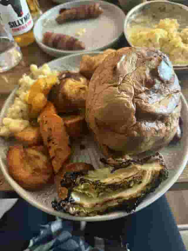 CARNE HOVE