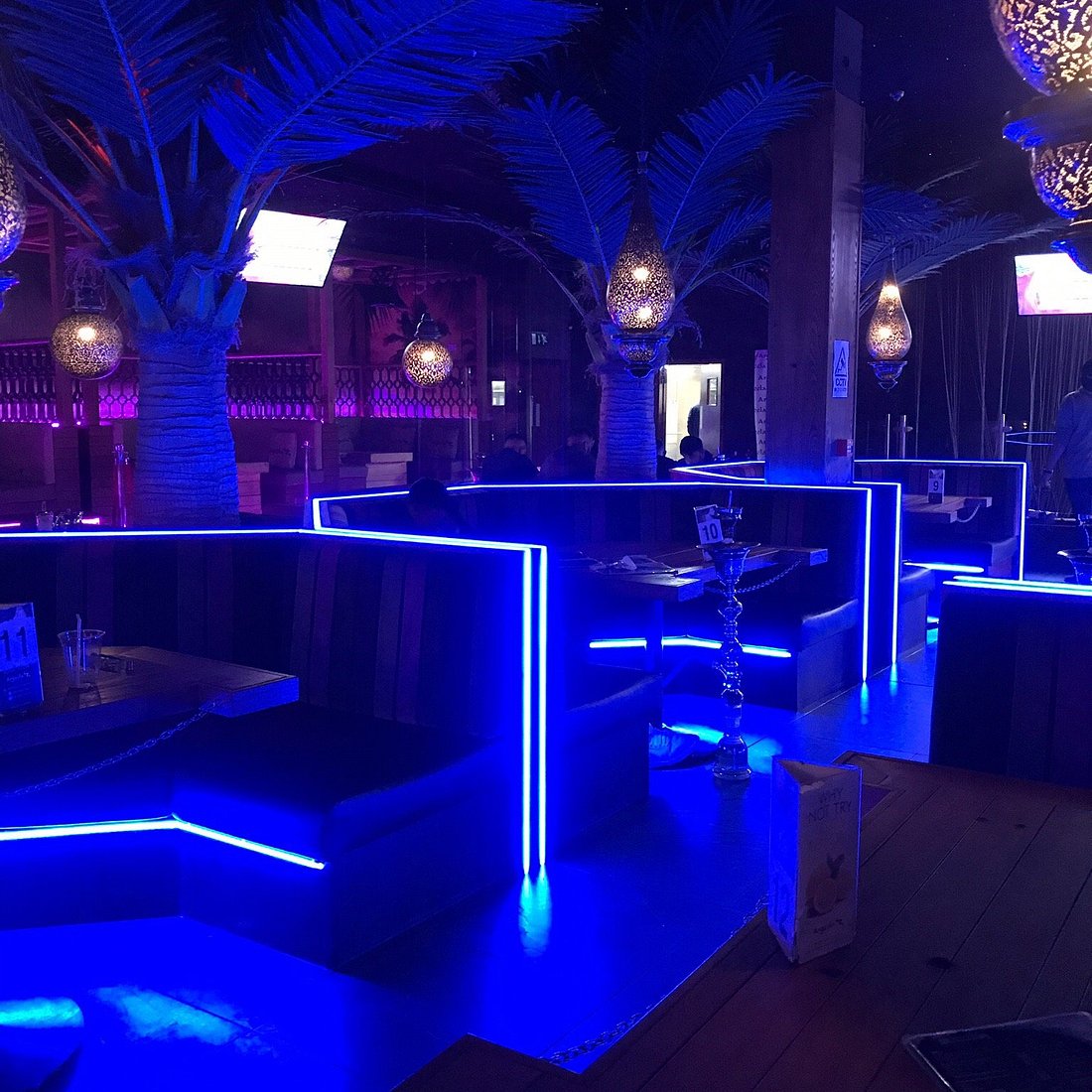 Modern Oriri Lounge with LED lighting, ideal for corporate mixers and networking events.