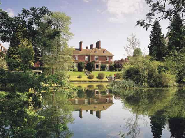 Albrighton Hall meeting room, elegant event venue for executive retreats and boutique weddings.