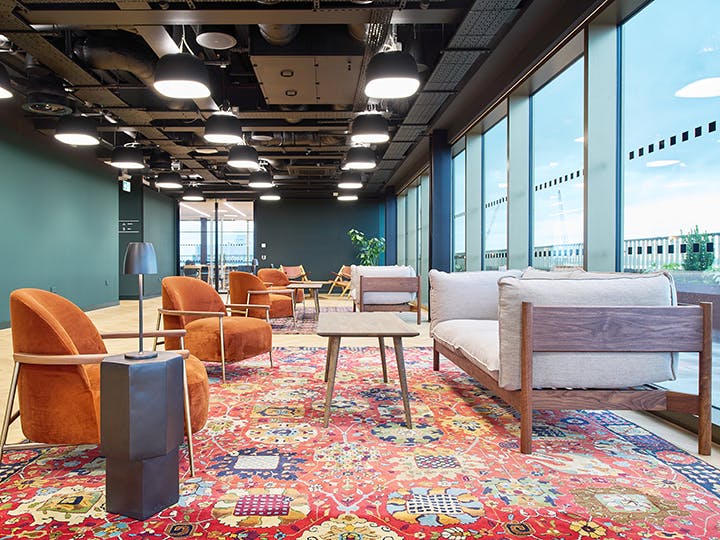 Assembly Rooms in EdCity: Modern VIP lounge, ideal for networking and corporate events. - Banner