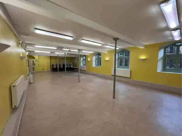 St Peter De Beauvoir Town - image 2