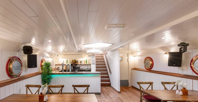 The Bar At Temple