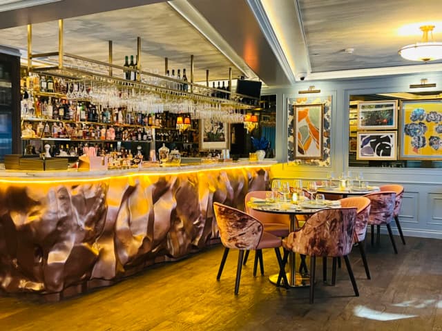 Brook Bar