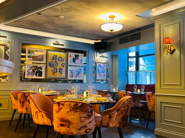 Brook Bar