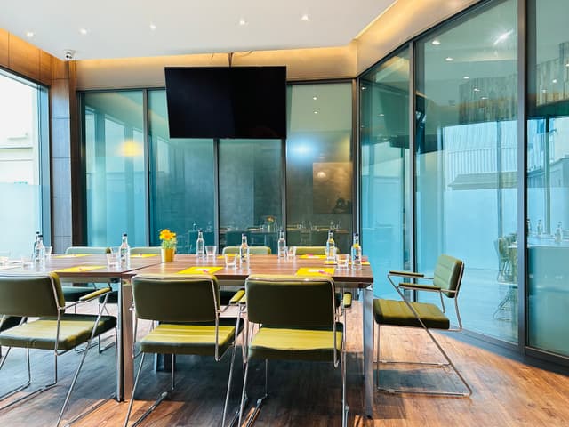 Crowne Plaza London Kingston