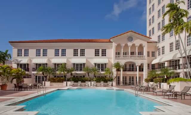 Hyatt Regency Coral Gables poolside venue for upscale corporate retreats and networking events.