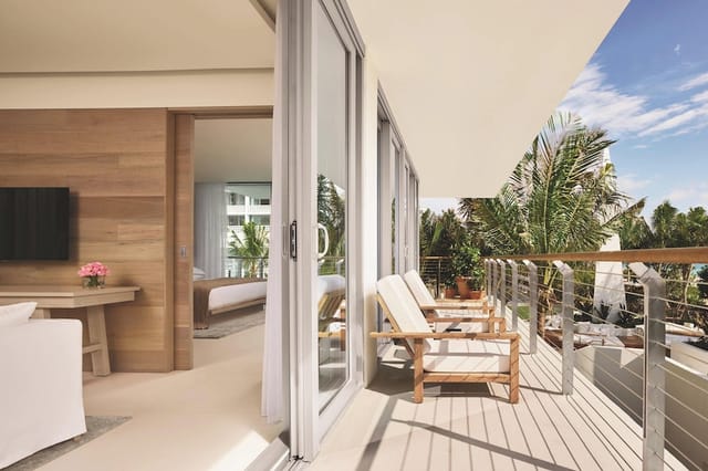 Luxury Miami Beach EDITION suite for VIP events and executive breakouts.