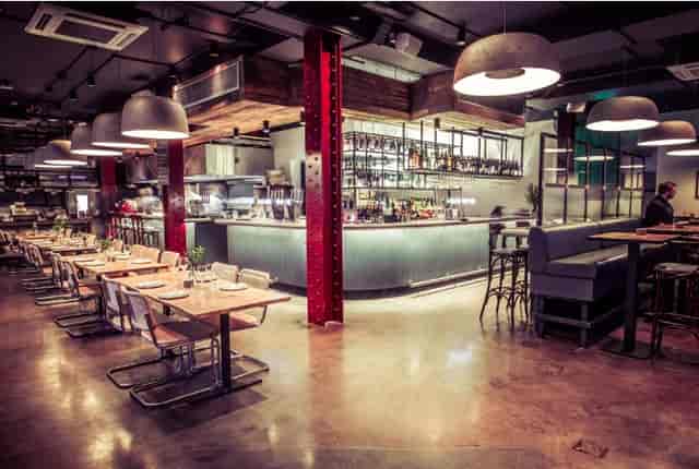 Daffodil Mulligan industrial restaurant for corporate networking events and mixer dinners.