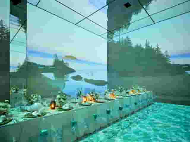 Frameless