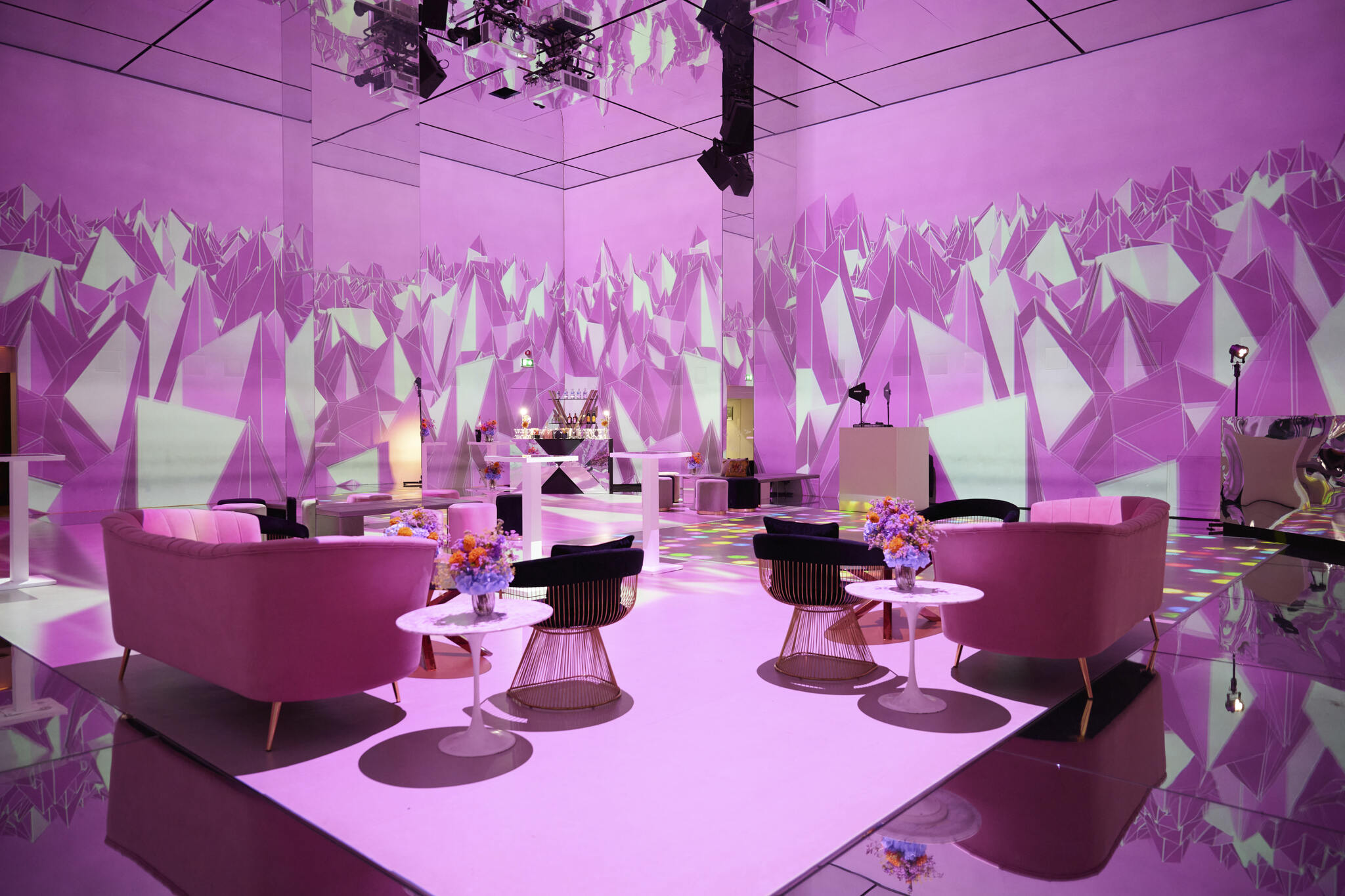 Beyond Reality | Frameless