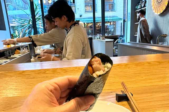 Ukiyo Hand Roll Bar