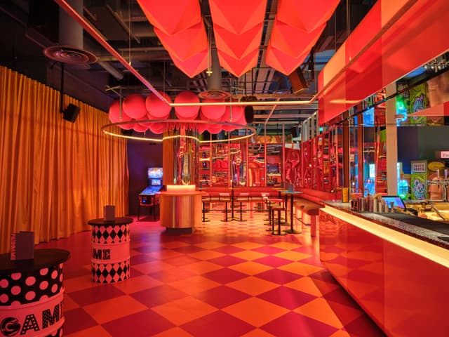 1/2 Fun House (70pax)