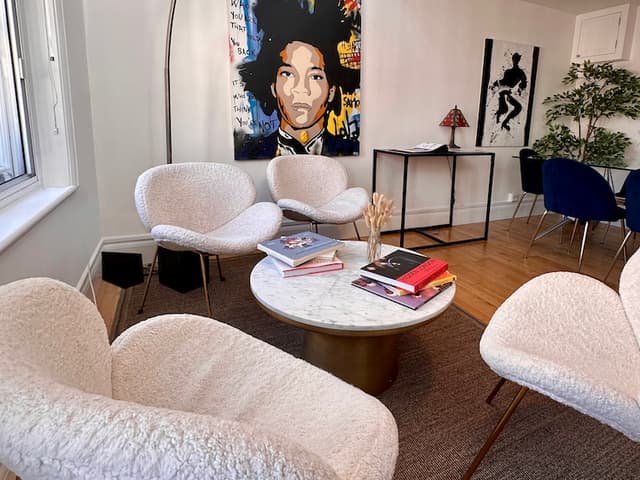 Starstruck HQ