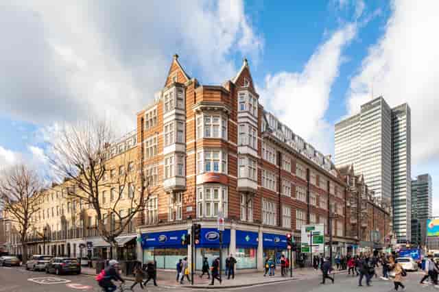 Fitzroy at Radisson Blu, London: vibrant event venue with historic charm and modern amenities.
