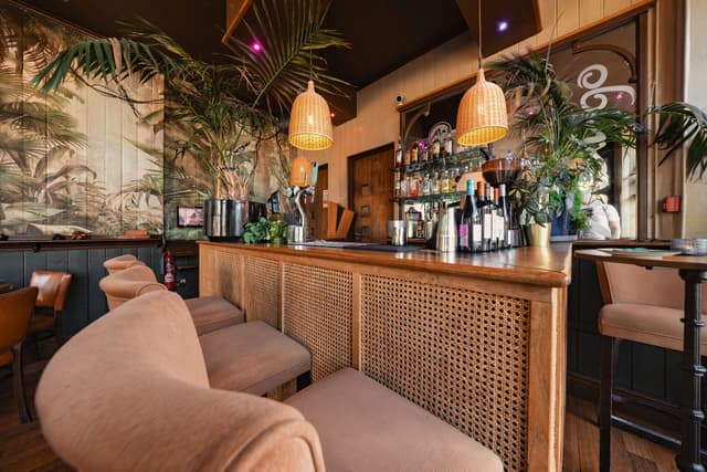 Coriander Lounge