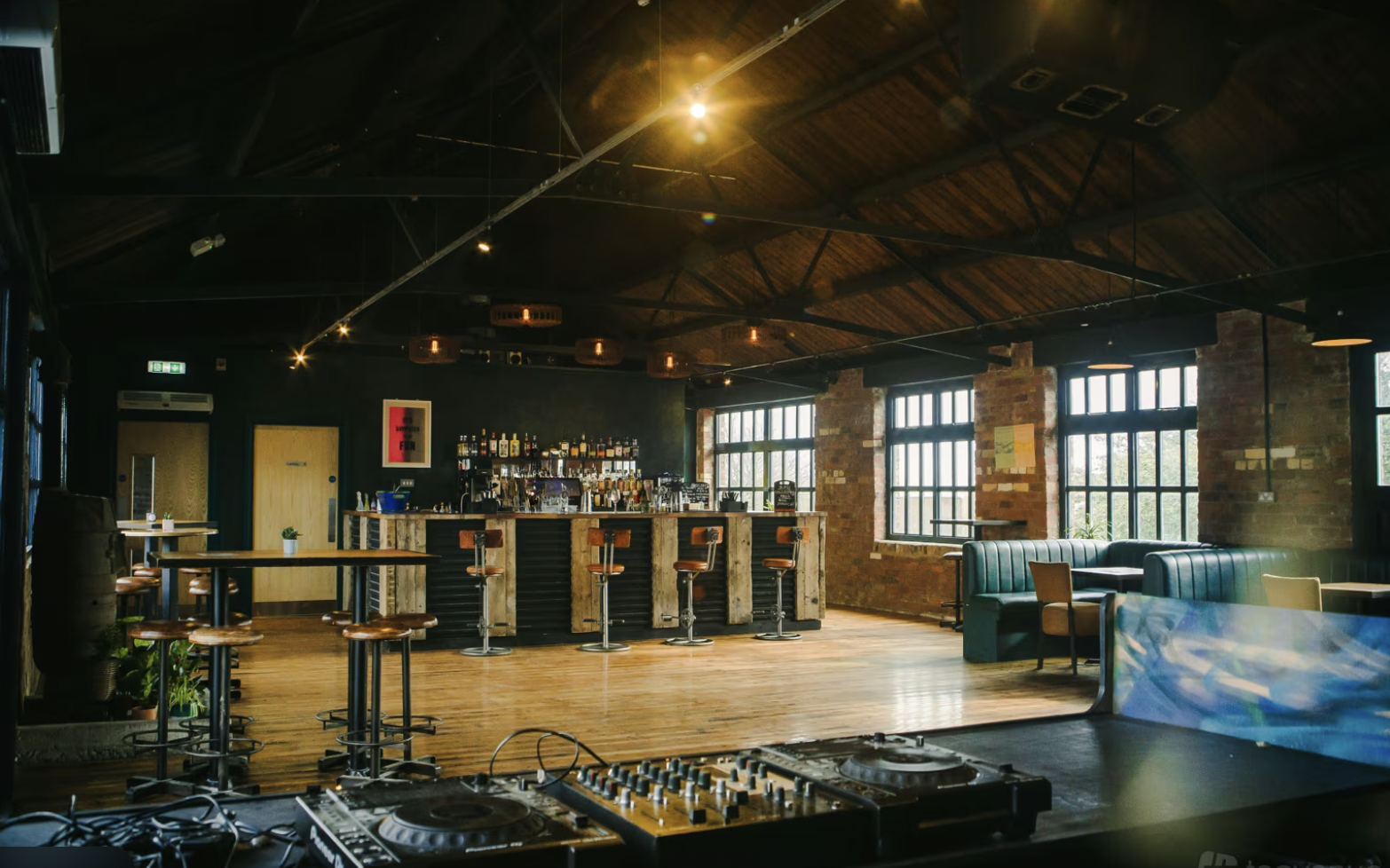 Upstairs Cocktail Bar, Newcastle: stylish venue for corporate events and receptions.