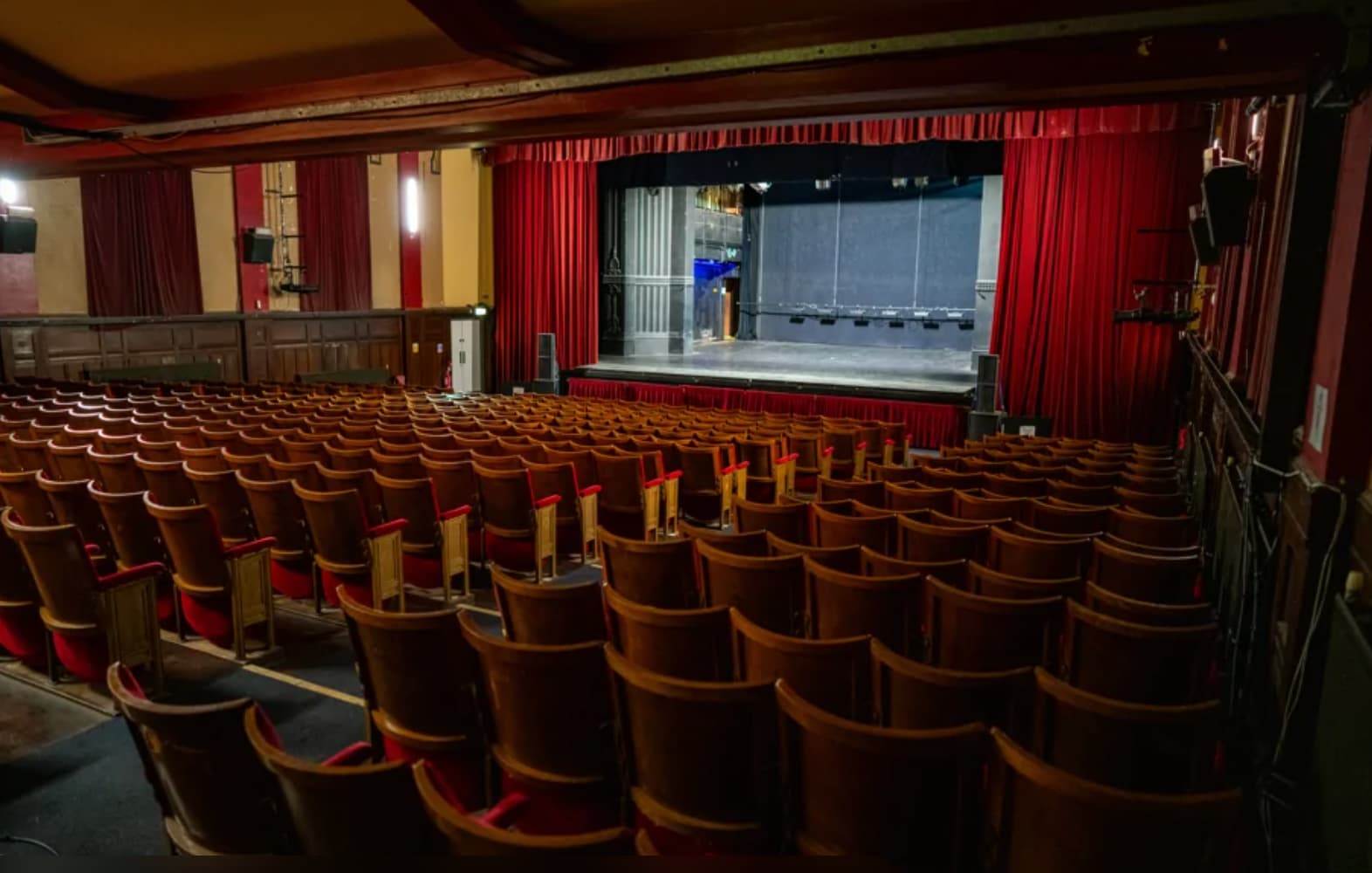 Albany Theatre Main Auditorium: classic proscenium stage for plenary sessions and award ceremonies.